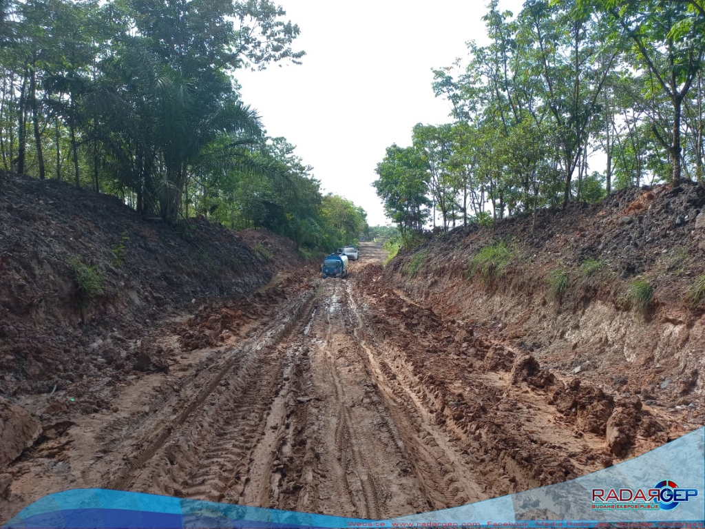 Jalan Penghubung Kabupaten Muba - Muratara Luput Memprihatinkan
